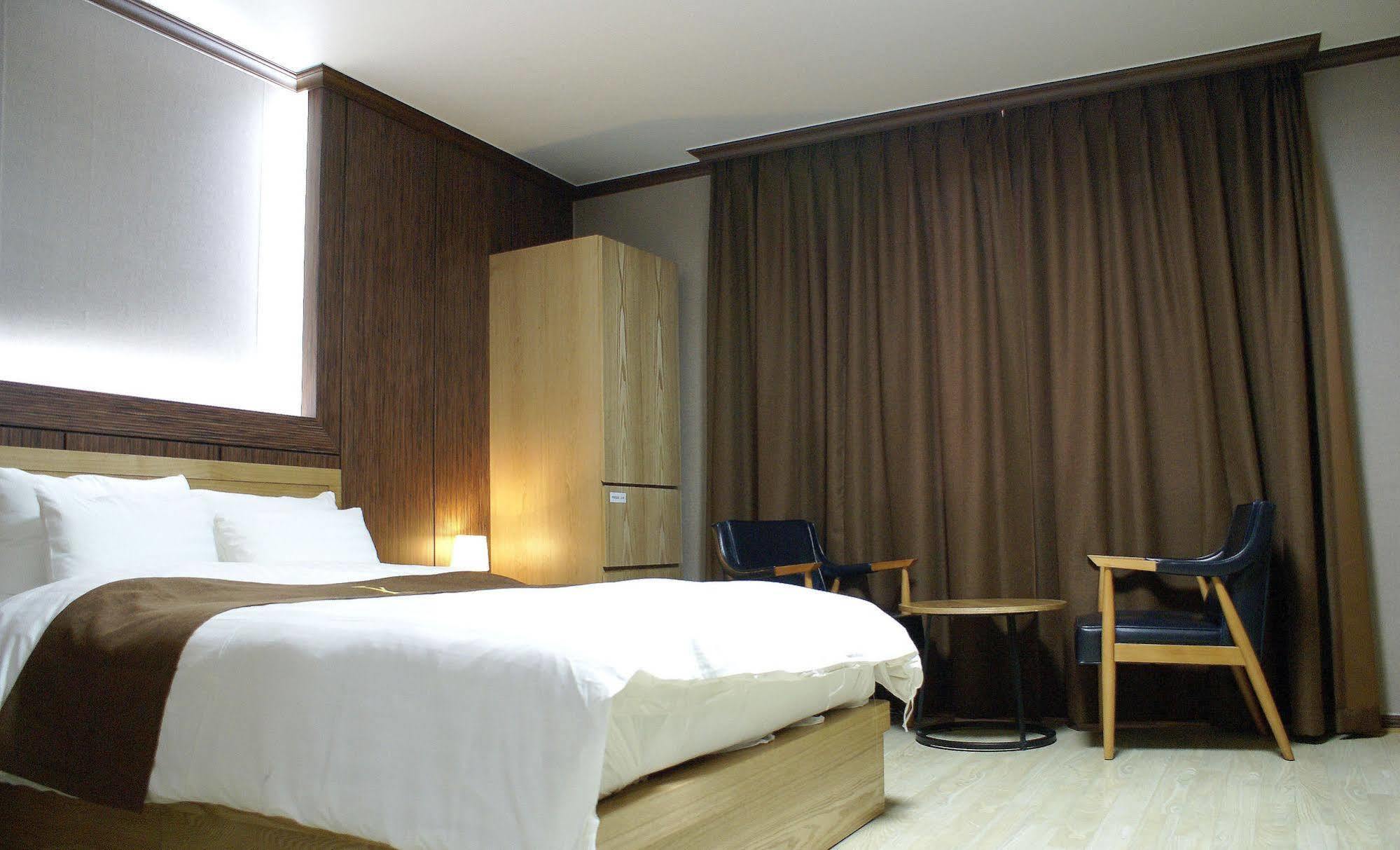 Y Ocean Hotel Joszu Kültér fotó