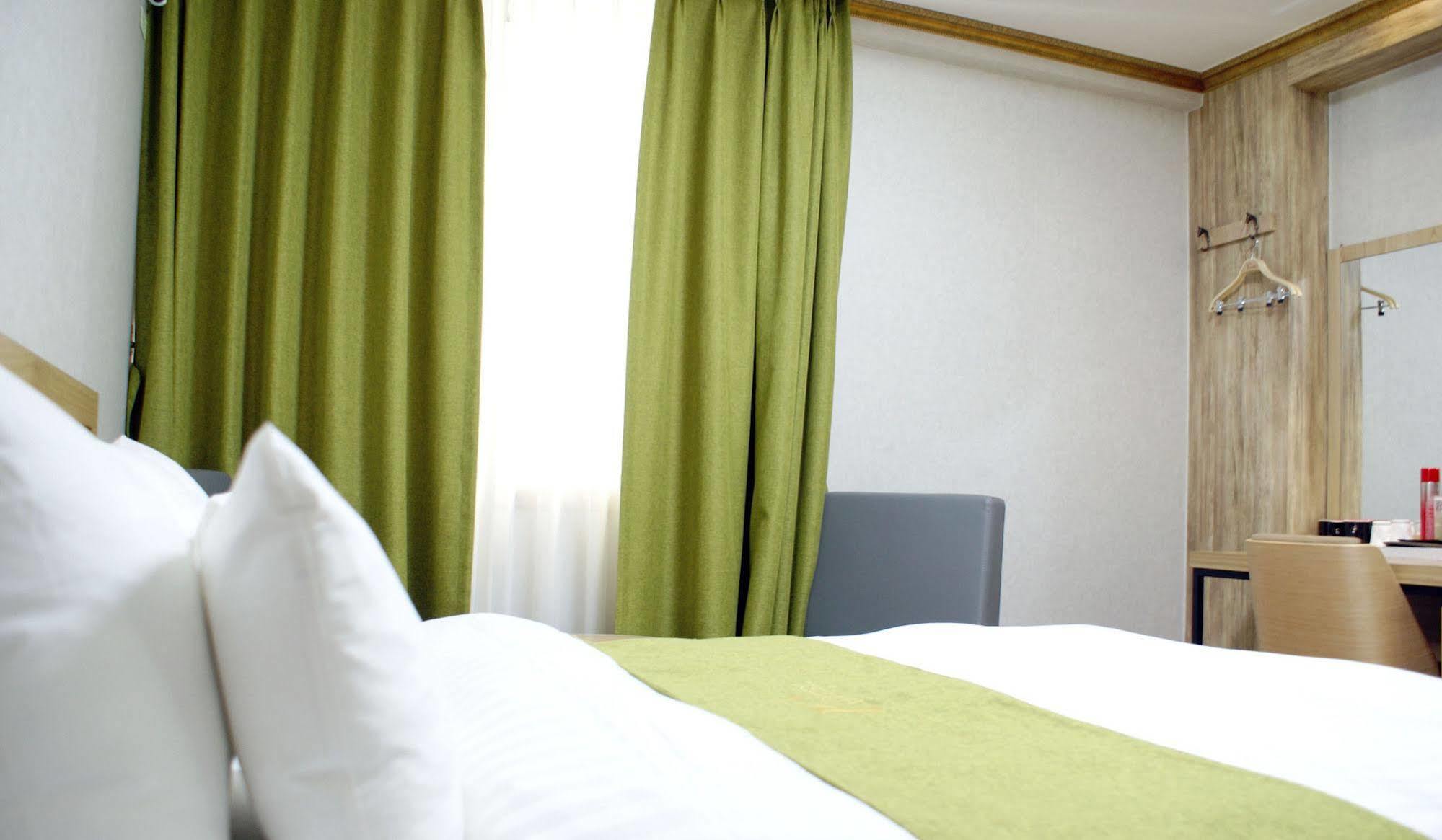 Y Ocean Hotel Joszu Kültér fotó