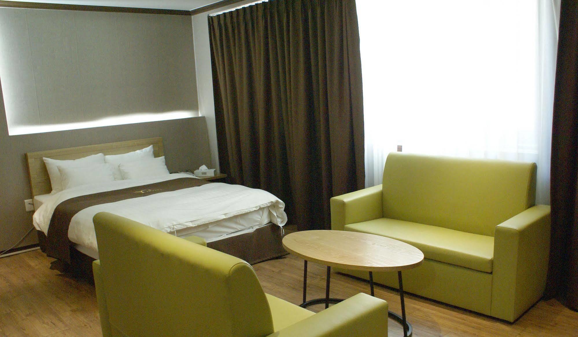 Y Ocean Hotel Joszu Kültér fotó
